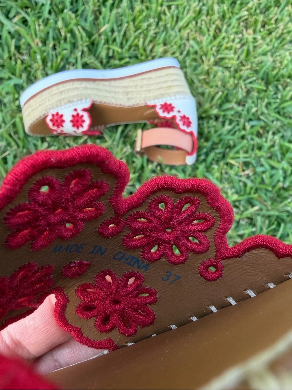 See by Chloé Glyn Floral Embroidered Espadrille Platform Sandals US 7 $395